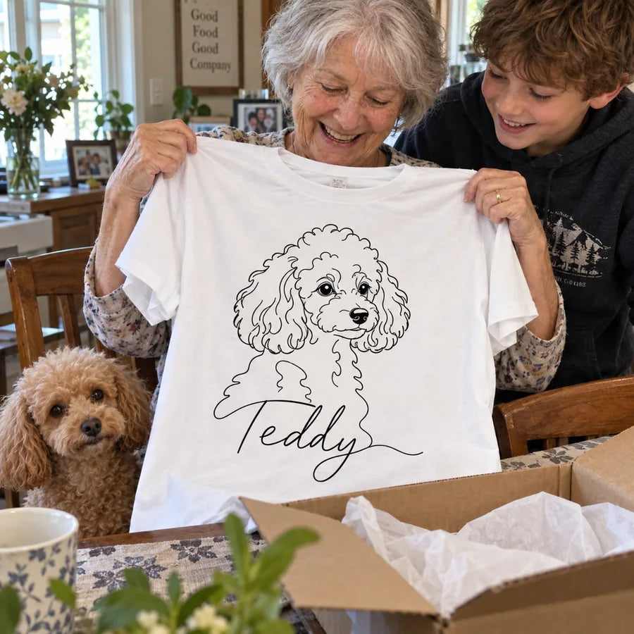 Line design personalized with an apricot toy poodle with curly ears